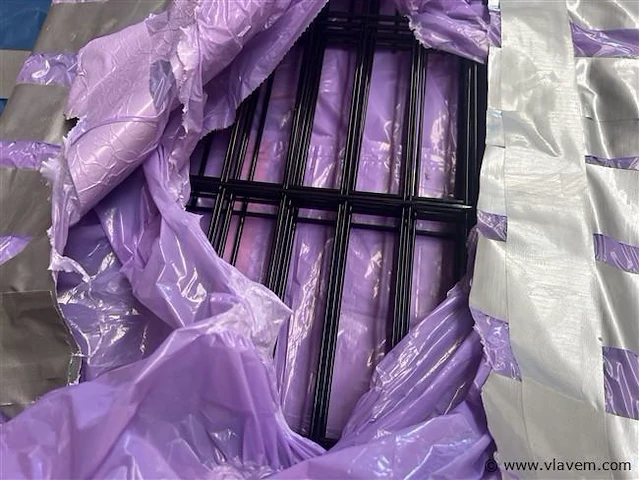 Pallet, inh. vermoedelijk bench onderdelen - afbeelding 1 van  2