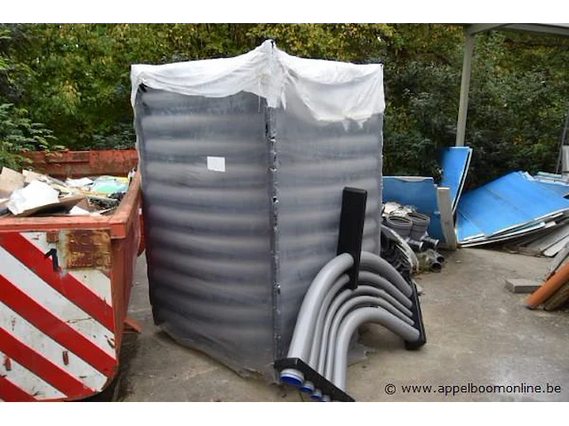 Pallet inhoudend energiebochten - afbeelding 1 van  2