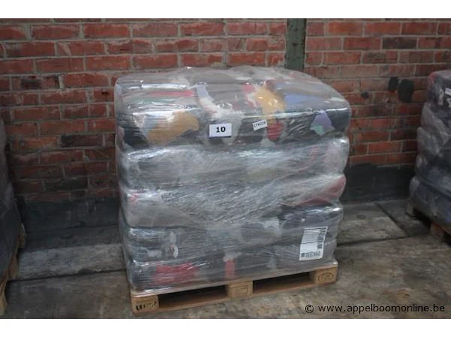 Pallet inhoudend poetslappen - afbeelding 1 van  3