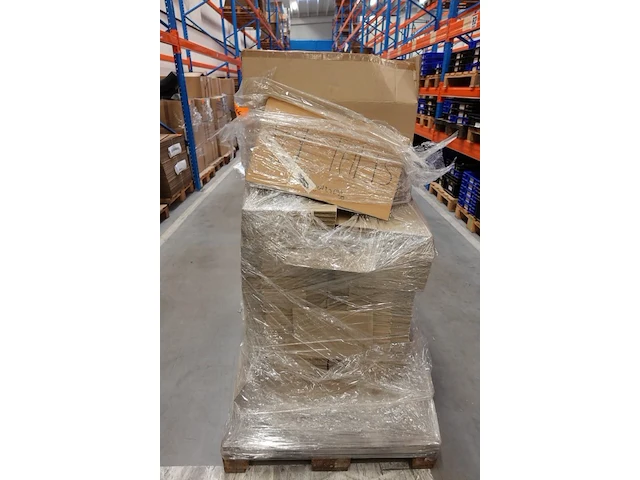 Pallet kartonnnen tussenplaatverpakkingen - afbeelding 1 van  3