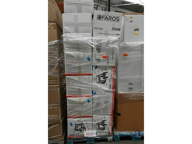 Pallet kinderstoel met tafeltje - afbeelding 2 van  2