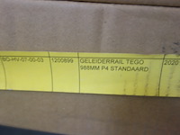 Pallet kunstof geleider rail - afbeelding 4 van  6