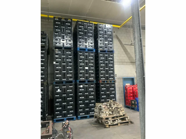 Pallet leeggoed bierkratten (9x) - afbeelding 2 van  2
