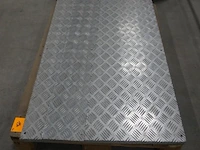 Pallet met 4x traanplaat - afbeelding 2 van  3