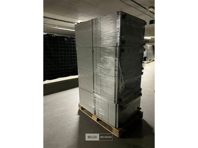 Pallet met 8 ladenblokken b42xd77xh56 cm - afbeelding 1 van  5