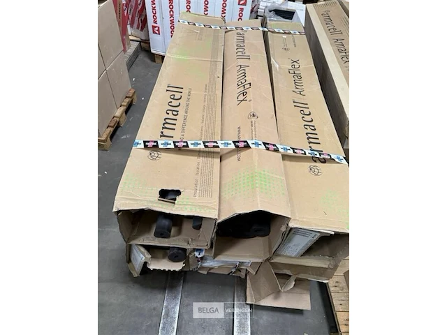 Pallet met armacell-armaflex buisisolatie - afbeelding 2 van  2