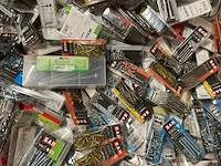 Pallet met blisters bevestigingen - afbeelding 8 van  13