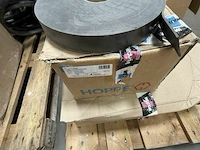 Pallet met dichtingen en buizen met opzetstuk - afbeelding 3 van  5