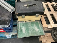 Pallet met divers bouwmaterialen - afbeelding 4 van  6