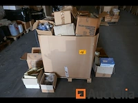 Pallet met diverse inbouwspots - afbeelding 2 van  9