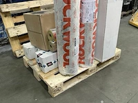 Pallet met diverse isolatie - afbeelding 1 van  3