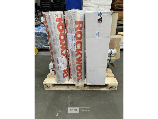 Pallet met diverse isolatie - afbeelding 2 van  3