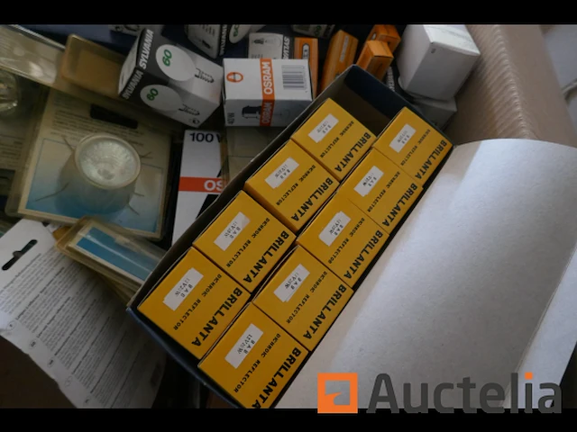 Pallet met diverse lampen - afbeelding 3 van  5