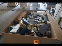 Pallet met diverse lampen - afbeelding 5 van  5