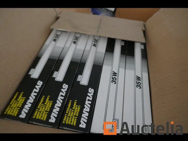 Pallet met diverse lampen - afbeelding 2 van  7