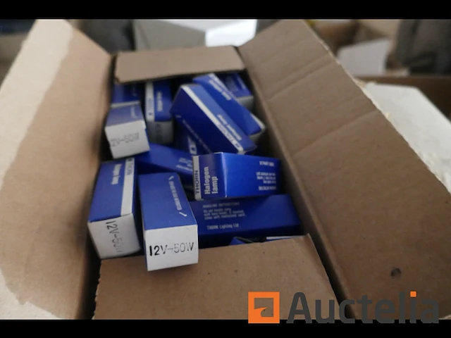 Pallet met diverse lampen - afbeelding 3 van  7