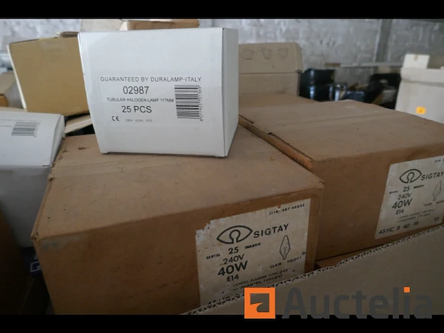 Pallet met diverse lampen - afbeelding 4 van  7