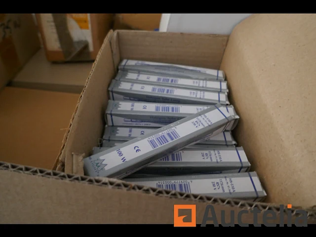 Pallet met diverse lampen - afbeelding 5 van  7