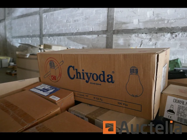 Pallet met diverse lampen - afbeelding 2 van  6