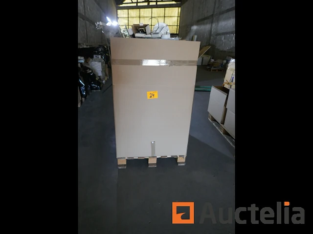 Pallet met diverse verlichtingsarmaturen voor spots - afbeelding 5 van  6