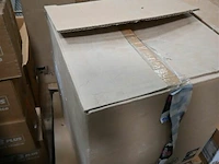 Pallet met korte stukken isolatiebuis - afbeelding 2 van  2