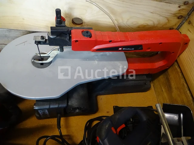 Pallet met machines - afbeelding 2 van  9