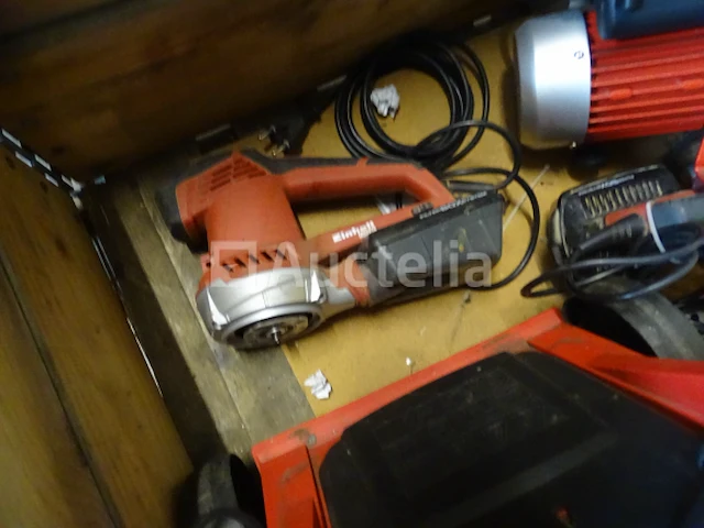 Pallet met machines - afbeelding 4 van  9