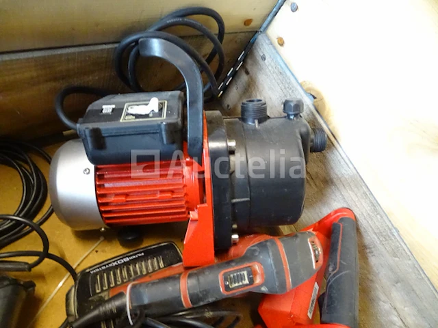 Pallet met machines - afbeelding 5 van  9