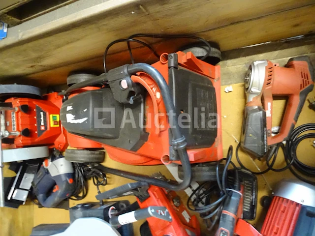 Pallet met machines - afbeelding 6 van  9