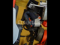 Pallet met machines - afbeelding 8 van  9