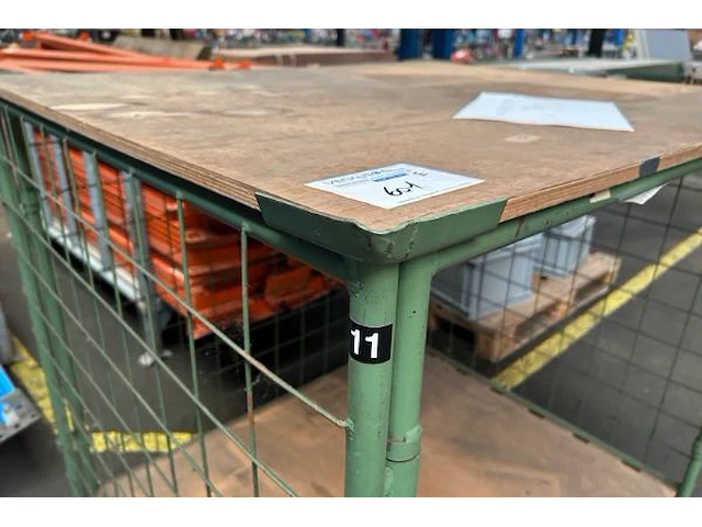Pallet met metalen opbouwframe - afbeelding 2 van  4