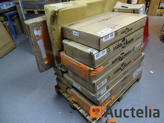 Pallet met nieuwe artikelen winkel - afbeelding 2 van  5