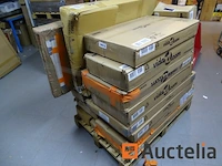 Pallet met nieuwe artikelen winkel - afbeelding 2 van  5