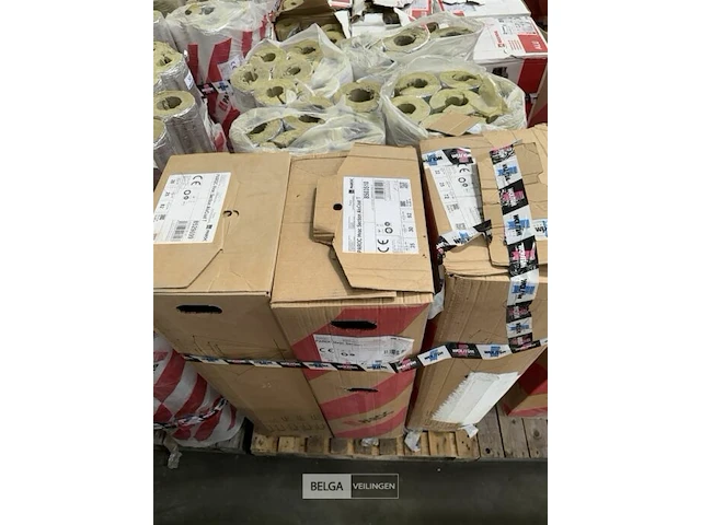 Pallet met paroc buisisolatie - afbeelding 2 van  3