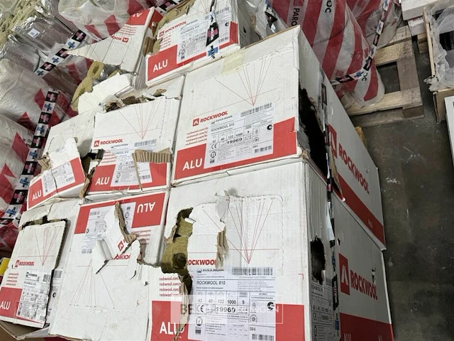 Pallet met rockwoll buisisolatie - afbeelding 2 van  3