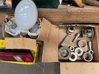 Pallet met werkgerief en toebehoren - afbeelding 2 van  5