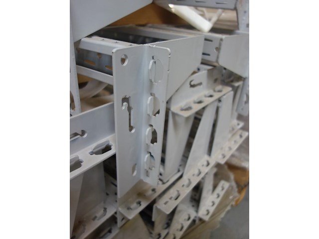 Pallet metalen ligger - afbeelding 4 van  7