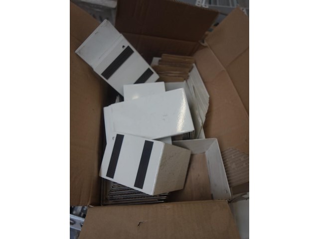 Pallet metalen ligger - afbeelding 7 van  7