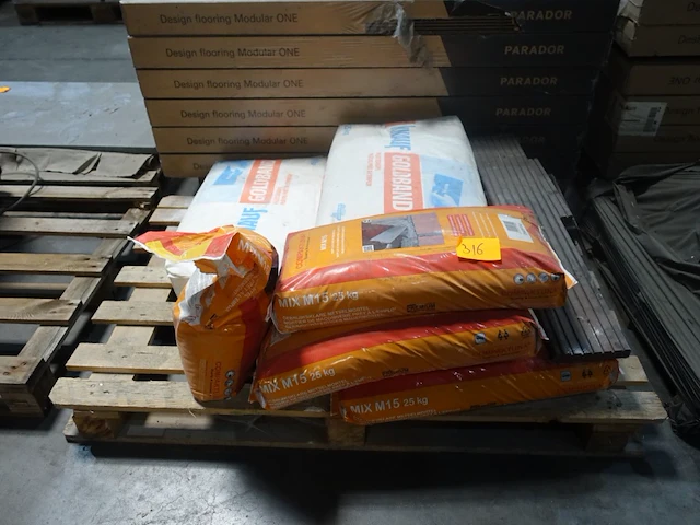 Pallet mortels/lijmen - afbeelding 2 van  2