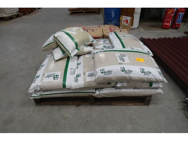 Pallet mortelzakken - afbeelding 1 van  3
