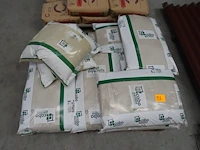 Pallet mortelzakken - afbeelding 2 van  3