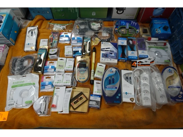 Pallet multimedia - afbeelding 1 van  4