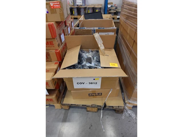 Pallet onderdelen emka - afbeelding 1 van  5