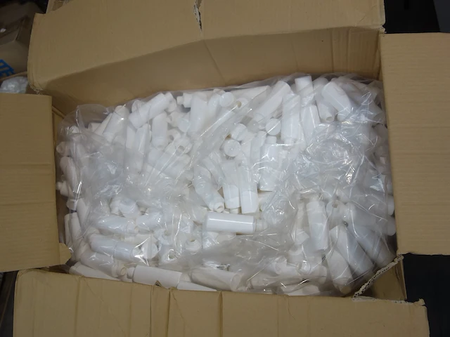 Pallet plastic bottle 100ml - afbeelding 5 van  5