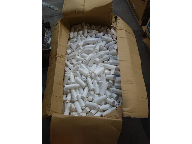 Pallet plastic bottle 100ml - afbeelding 4 van  5