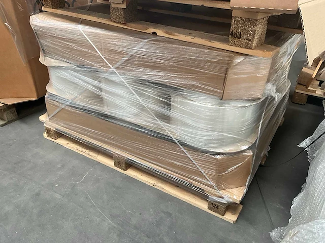 Pallet plastic folie earthfirst 40 micron - afbeelding 6 van  6