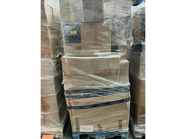 Pallet powerdock batterijopladers en plastic bakken - afbeelding 5 van  6