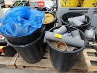 Pallet pvc fittingen - afbeelding 1 van  4