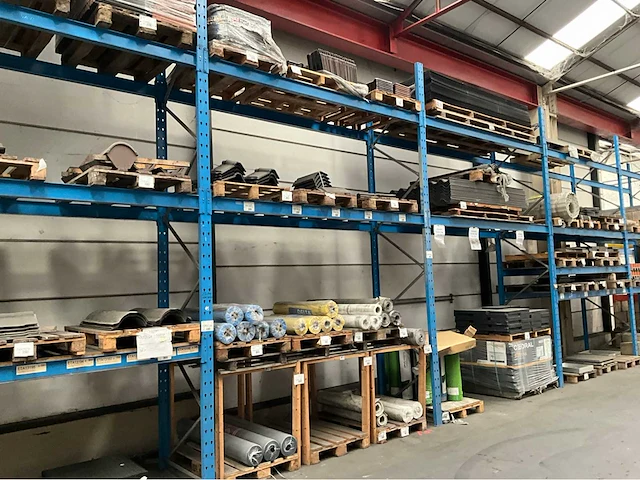 Pallet racking (2x) - 24m (totaal) - afbeelding 15 van  20