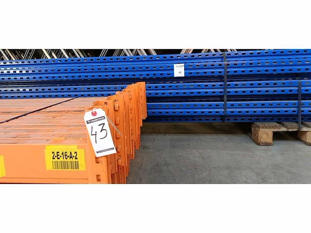 Pallet racking 7 frames h8000, 36 beams l1950mm - afbeelding 2 van  2